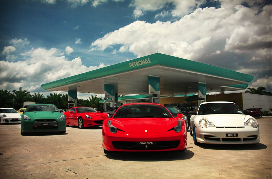 not-your-average-gas-station-66522_1