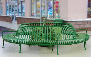 Figure ?: Circular 360 degree bench. Photo from www.belson.com