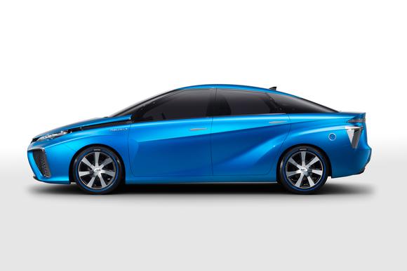 2013_tokyo_motor_show_toyota_fuel_cell_vehicle_concept_009_large