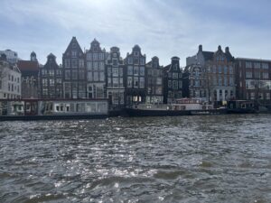 Dancing Houses